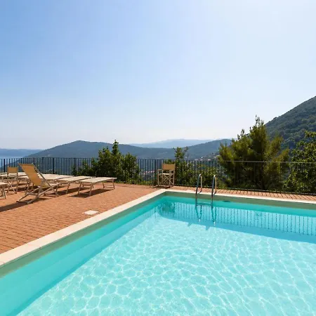 In Con Piscina Ad * Алассио