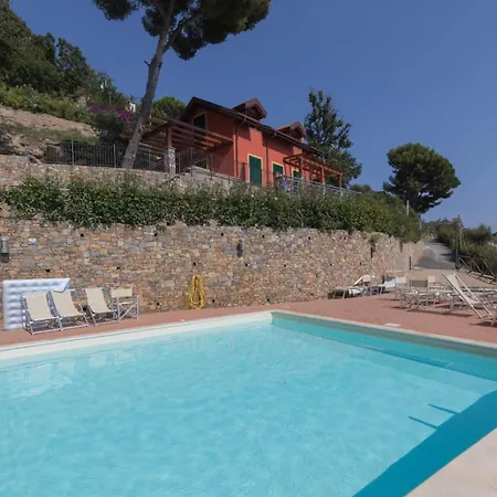 In Con Piscina Ad